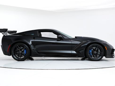 Used 2019 Chevrolet Corvette ZR1 image 14