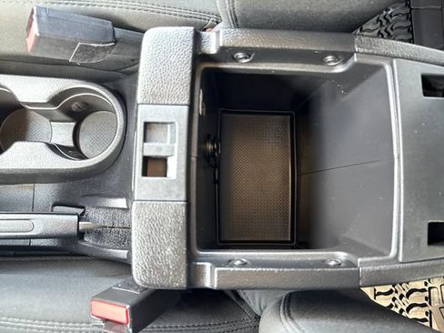 Used 2012 Jeep Wrangler Unlimited Sport AWD/4WD image 24