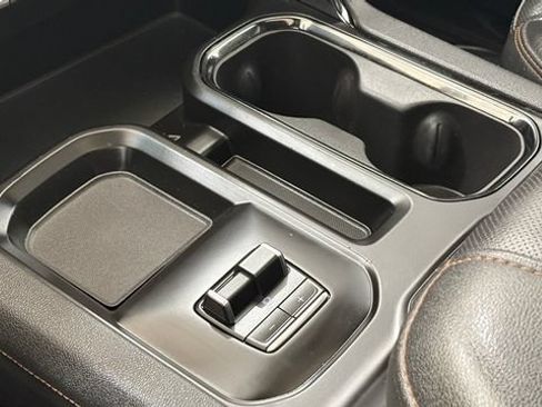 Used 2024 GMC Sierra 2500 AT4 w/ Technology Package AWD/4WD image 41