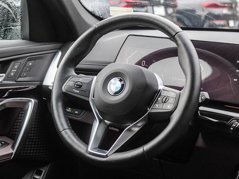 Certified 2025 BMW X1 xDrive28i w/ Convenience Package image 15