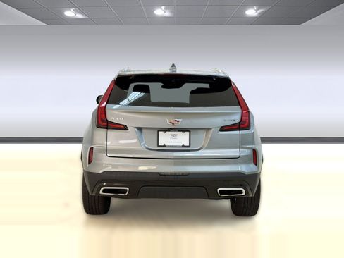 Used 2025 Cadillac XT4 Premium Luxury FWD image 10