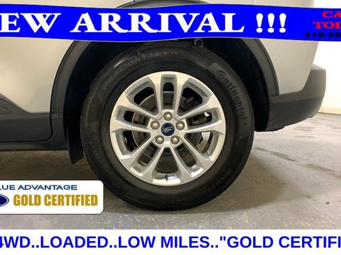 Used 2021 Ford Escape SE image 19