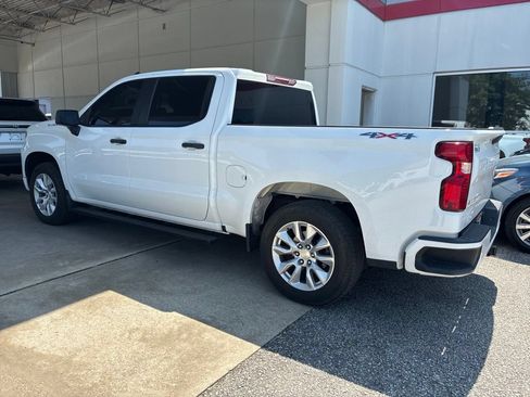 Used 2022 Chevrolet Silverado 1500 Custom AWD/4WD image 2