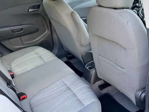 Used 2015 Chevrolet Sonic LT FWD image 5