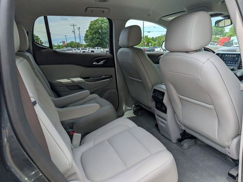 Used 2019 GMC Acadia SLT FWD image 19