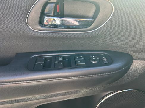 Used 2021 Honda HR-V EX image 12