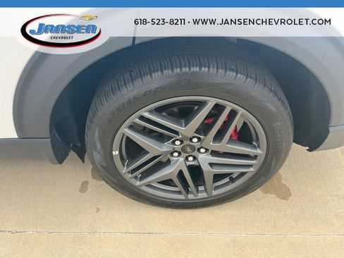 Used 2025 Ford Explorer ST AWD/4WD image 33