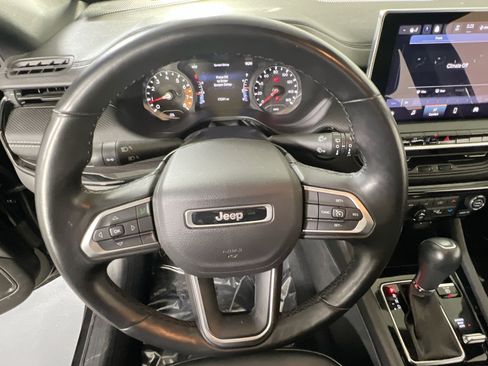 Used 2022 Jeep Compass Latitude w/ Convenience Group AWD/4WD image 10