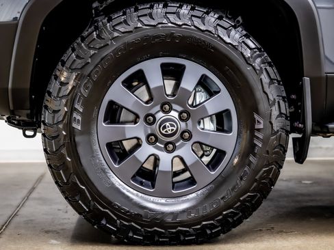 Used 2026 Toyota Land Cruiser w/ Premium Package image 34