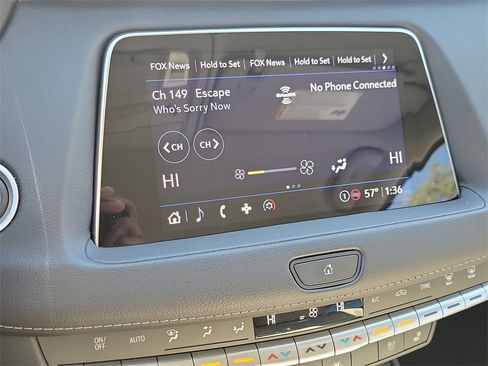 Used 2023 Cadillac XT4 Premium Luxury image 34