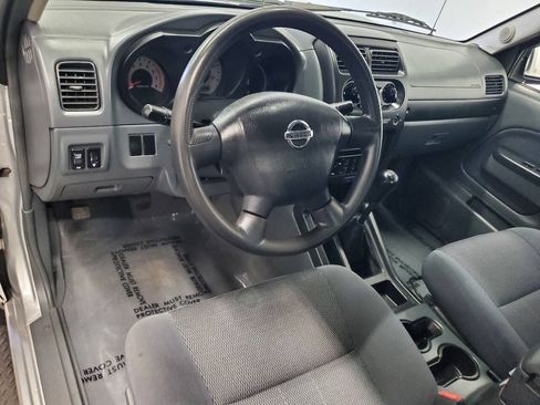 Used 2004 Nissan Frontier XE w/ (VTP) Value Truck Pkg RWD image 8