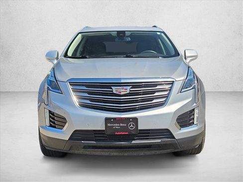 Used 2017 Cadillac XT5 Luxury w/ Driver Awareness Package FWD image 2