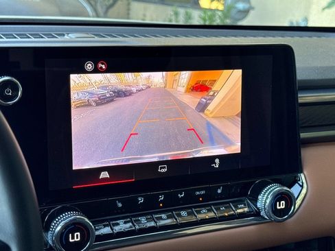 Certified 2024 GMC Canyon AT4 w/ Canyon Safety Plus Package AWD/4WD image 19