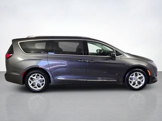 Used 2019 Chrysler Pacifica Touring-L Plus w/ Tire & Wheel Group FWD video 2