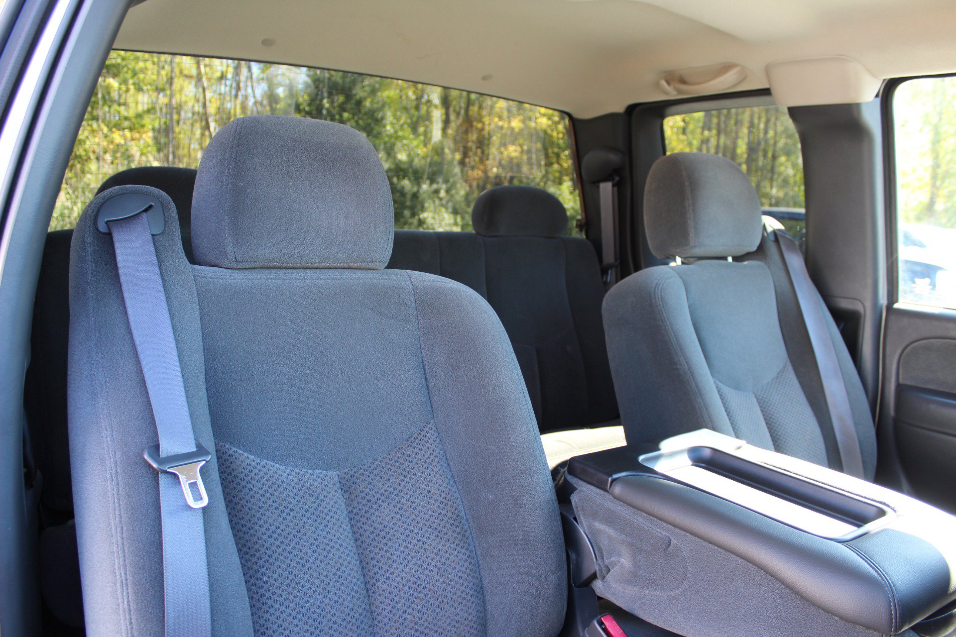 Used 2003 Chevrolet Silverado 2500 LS RWD image 32