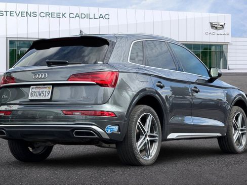 Used 2021 Audi Q5 e Prestige w/ Prestige Package image 3