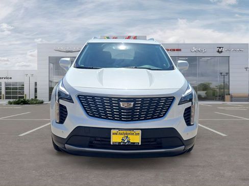 Used 2023 Cadillac XT4 Premium Luxury w/ Driver Assist Package FWD image 8