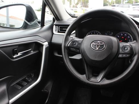 Certified 2022 Toyota RAV4 XLE FWD image 43