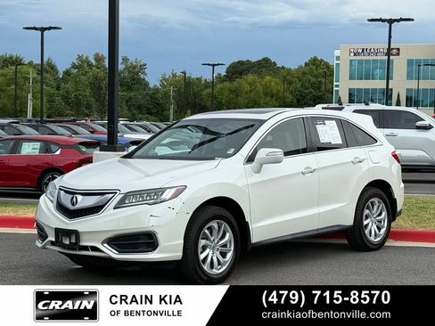 Used 2017 Acura RDX AWD image 3