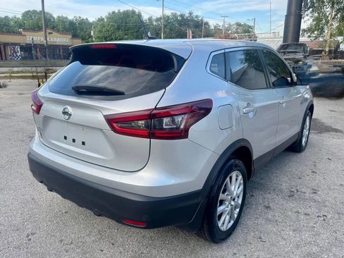 Used 2022 Nissan Rogue Sport S image 4