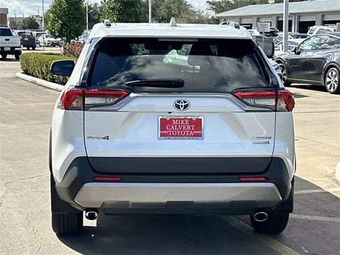 Used 2024 Toyota RAV4 Limited image 6