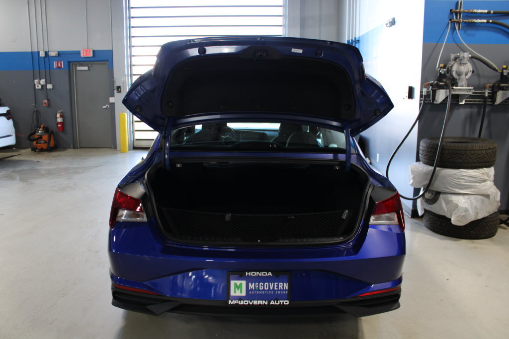Used 2023 Hyundai Elantra SEL w/ Convenience Package FWD image 25