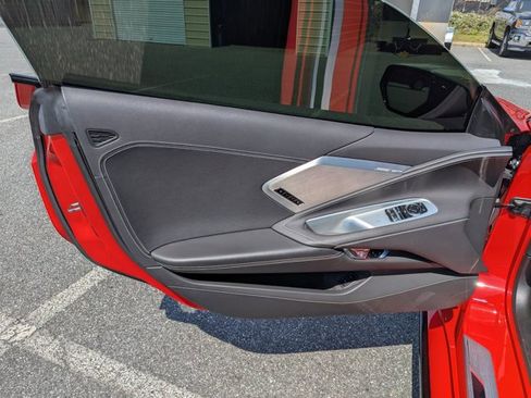 Used 2021 Chevrolet Corvette Stingray Preferred Cpe w/ Z51 Performance Package image 22