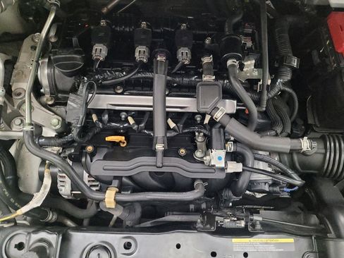 Used 2020 Nissan Versa S image 30