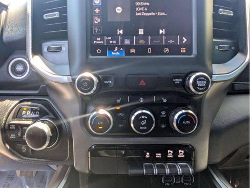 Used 2023 RAM 1500 Big Horn AWD/4WD image 24
