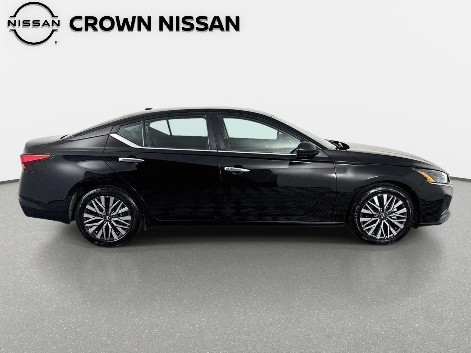 Certified 2025 Nissan Altima 2.5 SV FWD image 4