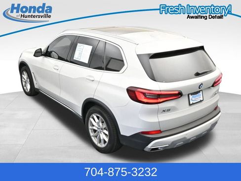 Used 2023 BMW X5 xDrive40i w/ Premium Package AWD/4WD image 23