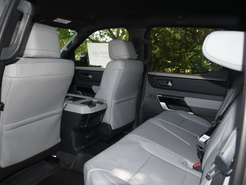 New 2026 Toyota Tundra Limited AWD/4WD image 8