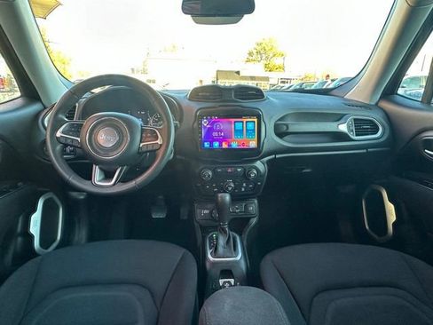 Used 2020 Jeep Renegade Latitude image 27