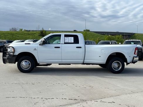 Used 2023 RAM 3500 Tradesman AWD/4WD image 2