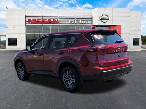 Certified 2025 Nissan Rogue S FWD image 5