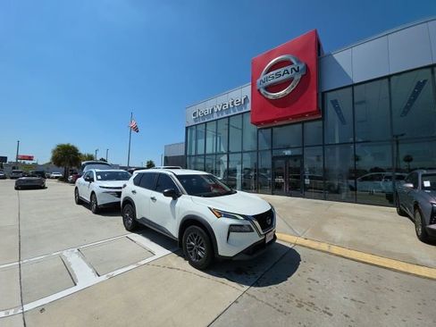 Used 2023 Nissan Rogue S FWD image 1