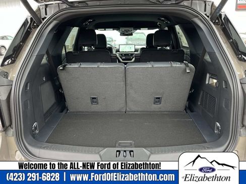 New 2026 Ford Explorer Tremor w/ Tremor Convenience Package image 19