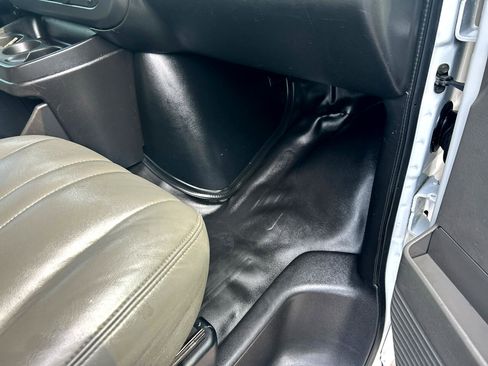 Used 2018 GMC Savana 2500 w/ Driver Convenience Package image 16