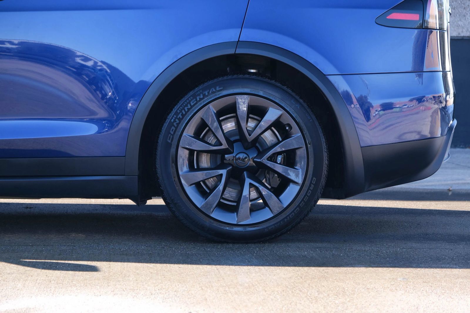 Used 2023 Tesla Model X Plaid AWD/4WD image 10