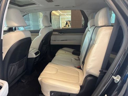 Used 2022 Hyundai Palisade SEL w/ 8P Bench Seat Package FWD image 11