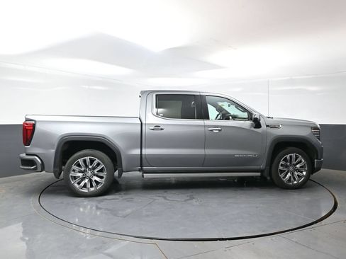 Used 2023 GMC Sierra 1500 Denali w/ Denali Reserve Package AWD/4WD image 4