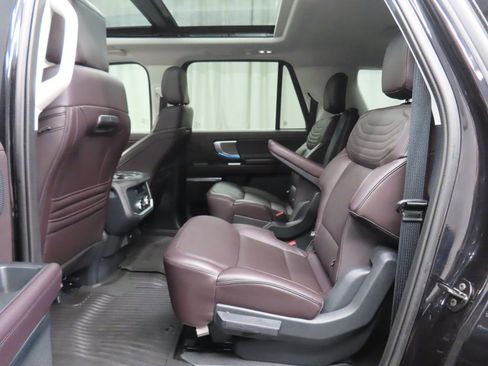 Used 2025 Ford Expedition Max Platinum w/ Platinum Ultimate Package image 13