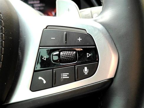 Used 2020 BMW X7 M50i image 23