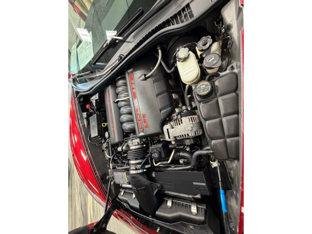 Used 2005 Chevrolet Corvette Coupe w/ Preferred Equipment Group RWD image 45