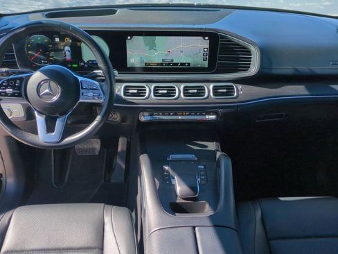 Used 2023 Mercedes-Benz GLE 450 4MATIC w/ AMG Line Exterior image 17