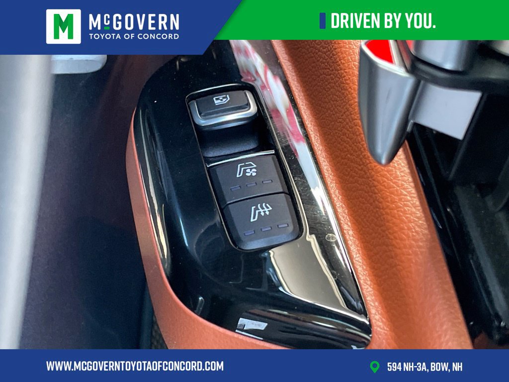 Used 2022 Kia Carnival SX Prestige FWD image 21