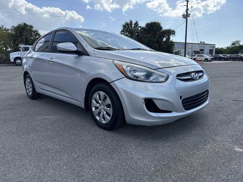 Used 2017 Hyundai Accent SE image 8