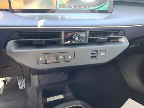 New 2026 Nissan Leaf Platinum+ image 13