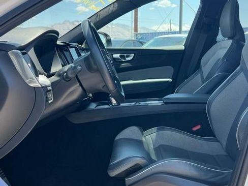 Used 2021 Volvo XC60 T8 R-Design w/ Advanced Package AWD/4WD image 25