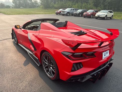 Used 2025 Chevrolet Corvette Stingray Preferred Conv RWD image 29